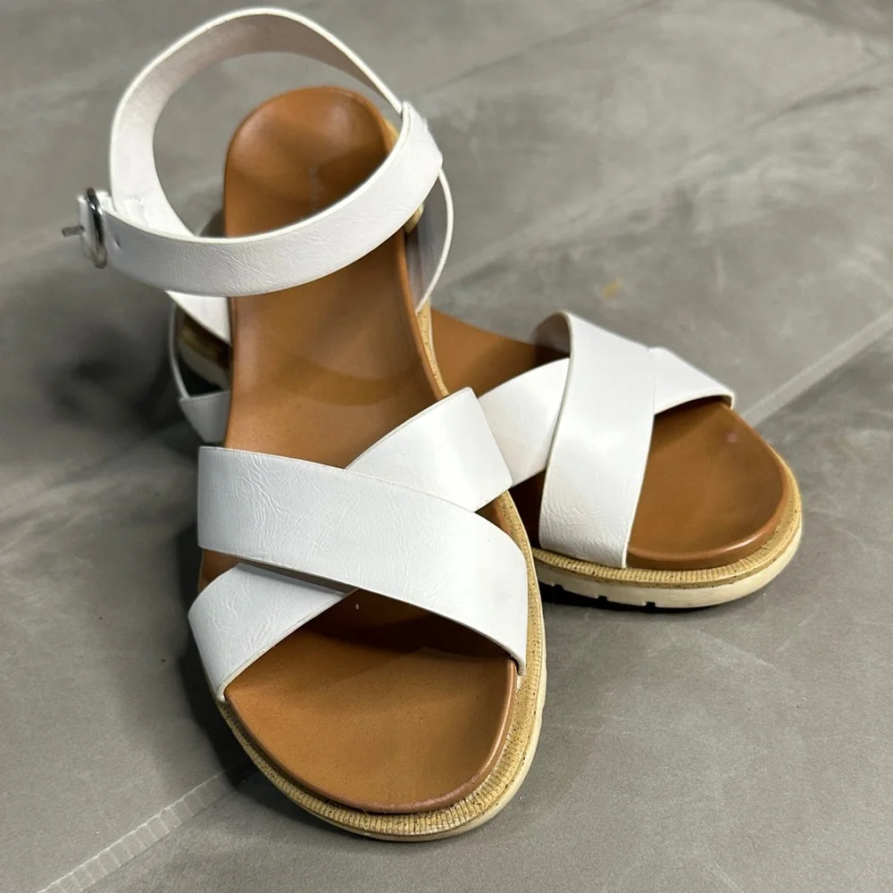 Maison Jules “Finley” White Women's Sandals Size 7